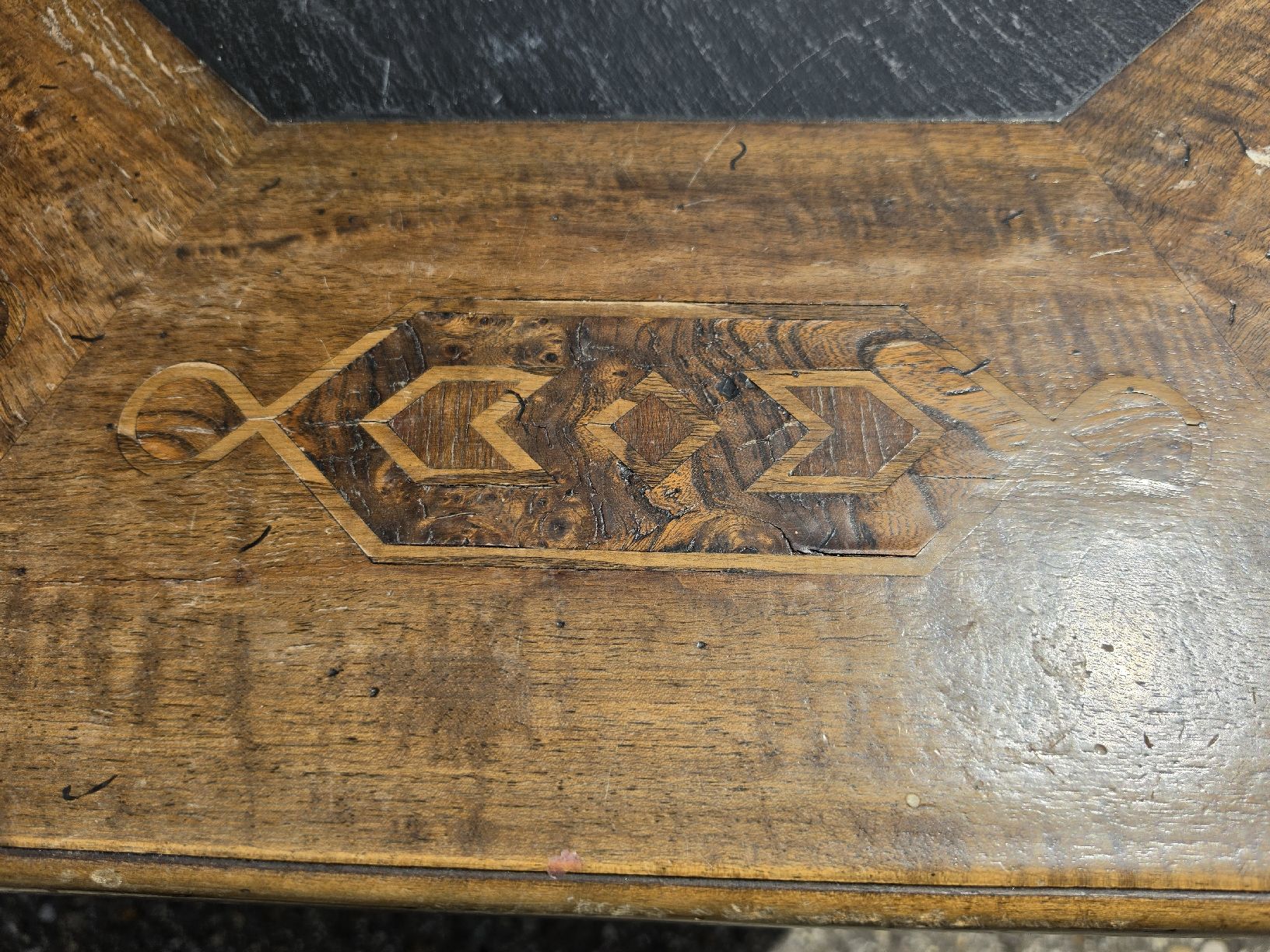 Tavoli: Antiker achteckiger Kaffee-/Beistelltisch mit Inlay, – Usato da Mettlen venduto da elios0888 3
