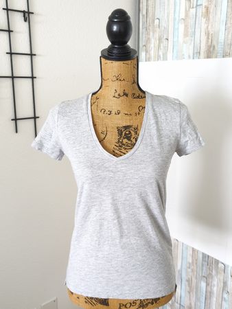 Zara Collection T-Shirt Gr S V-Ausschnitt Damen Grau 