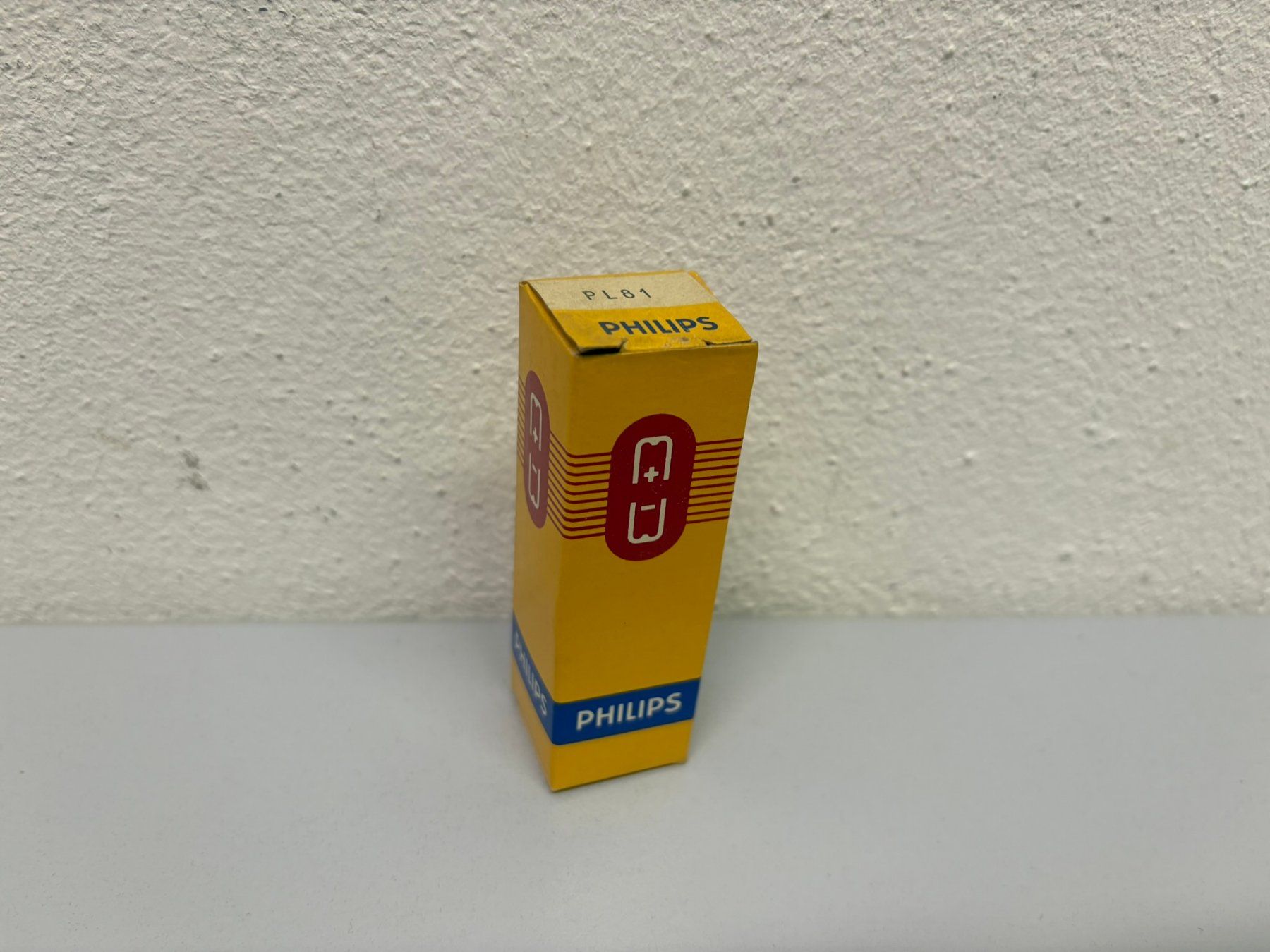 Philips Componenti elettronici: Philips PL 81 – Nuovo (secondo la descrizione) da Hochdorf venduto da av-electronics