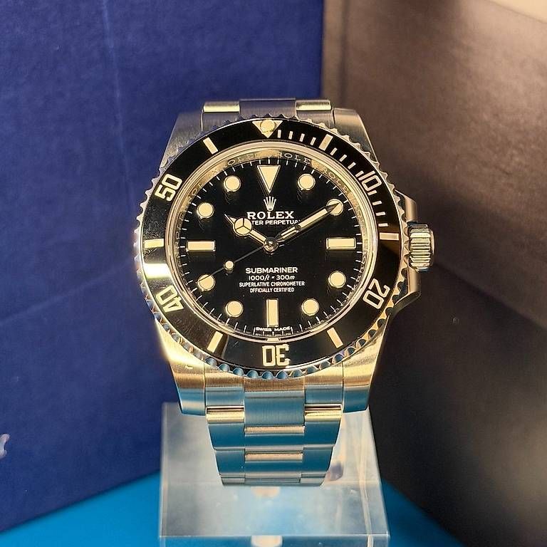 Montres: Rolex Submariner No-Date 114060 – D'occasion à Genève par minty.watches