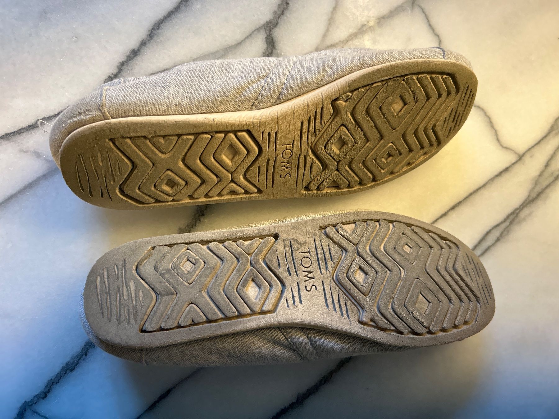 Toms Scarpe da uomo: TOMS Schuhe hellgrau Grösse 39 gebraucht – Usato da Zürich venduto da Rikardas 1