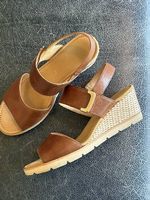 Schöne Sandalen in Leder, Größe 6,5