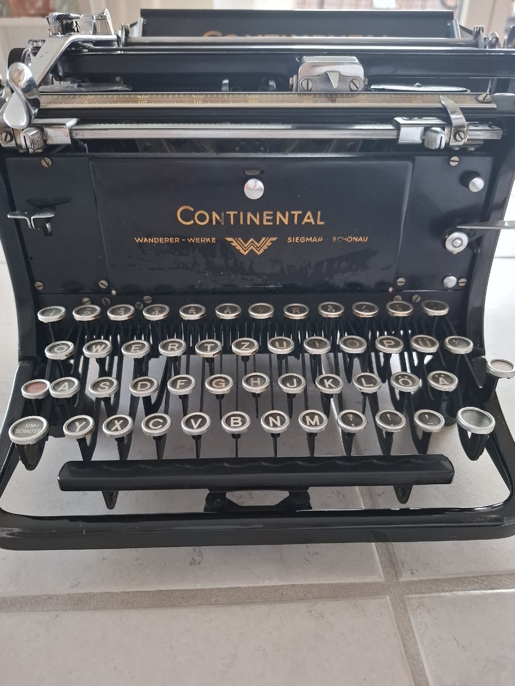 Continental Schreibmaschinen: Continental Schreibmaschine, Antik – Gebraucht aus Mellingen von Soleduo2 1