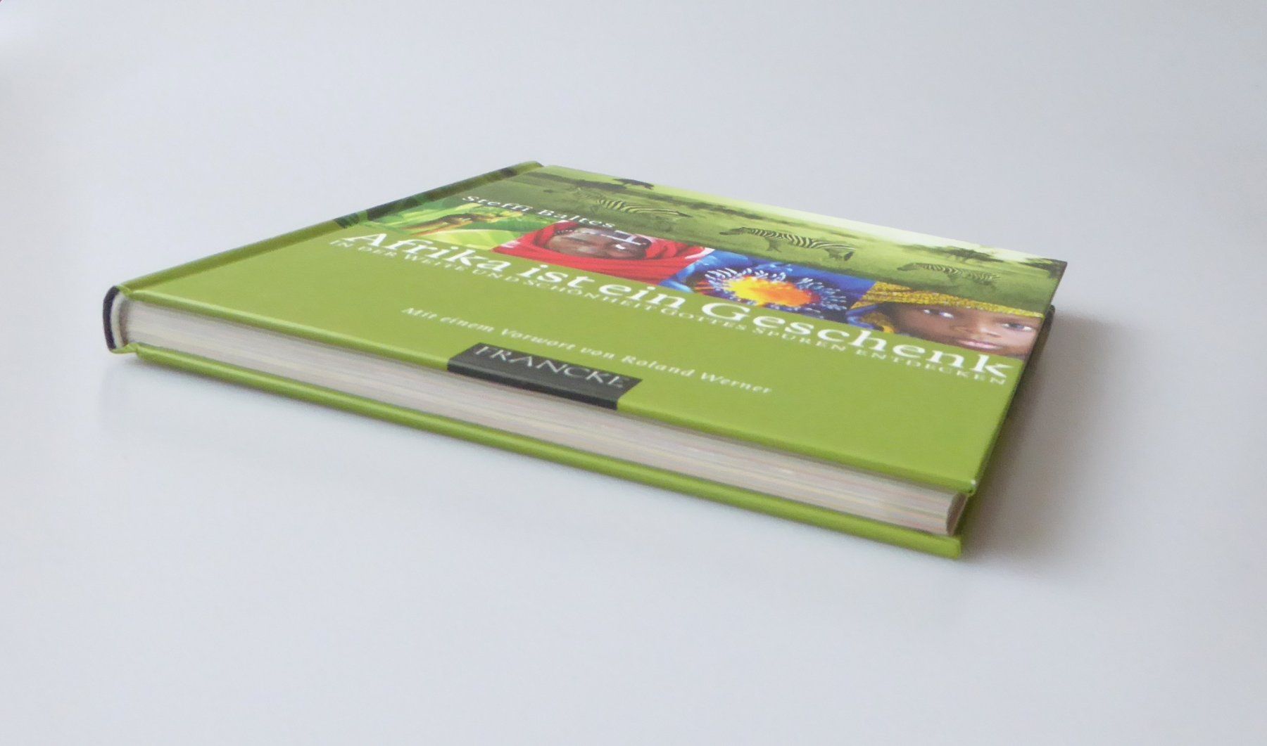 Bücher: Afrika ist ein Geschenk – Neu und originalverpackt aus Mauren von Yeelen 2