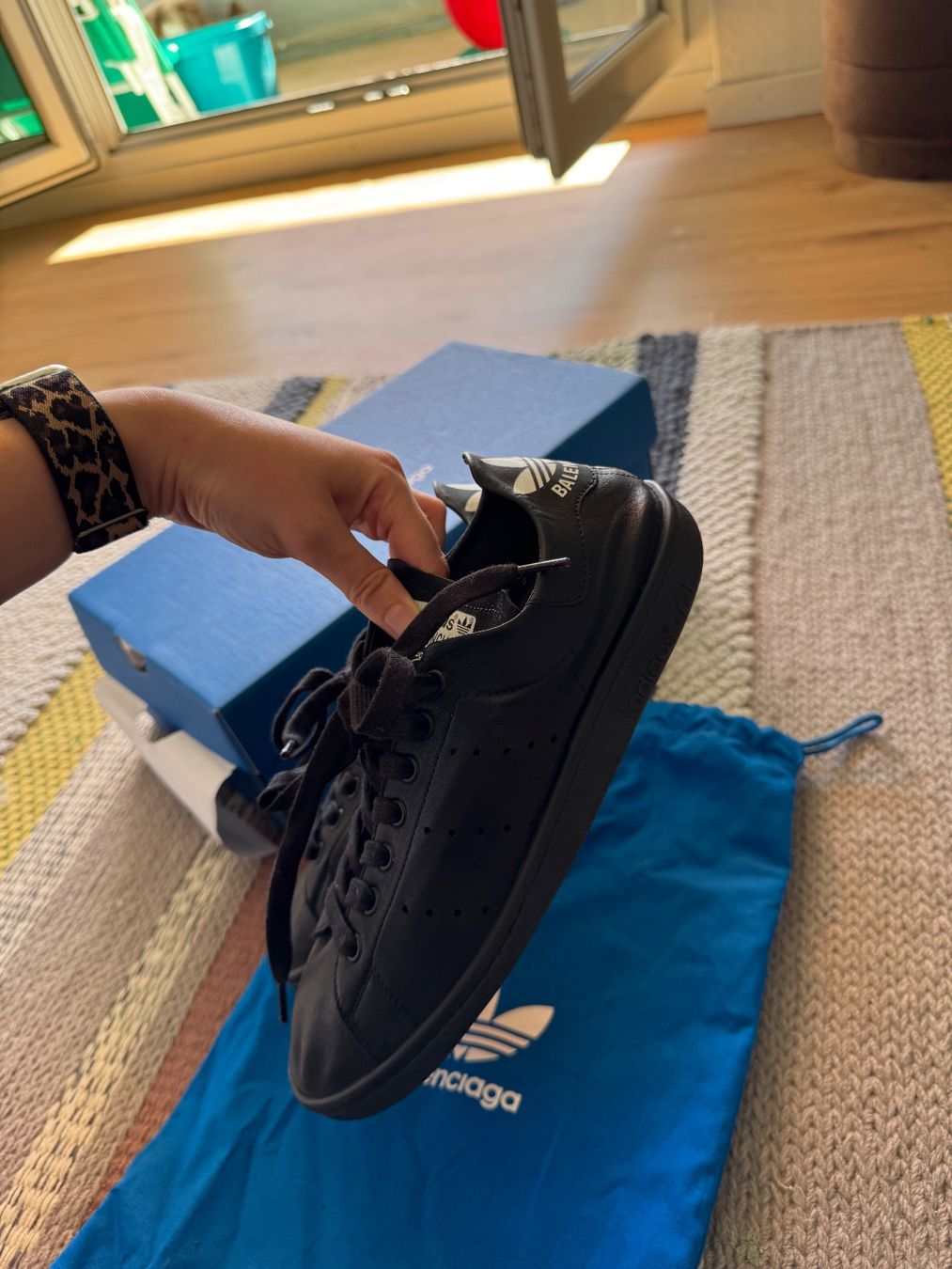 Balenciaga Scarpe da donna: Sneakers leder balenciaga x stan smith – Nuovo e nell'imballaggio originale da Rickenbach b. Wil venduto da rvi_k7zb 2