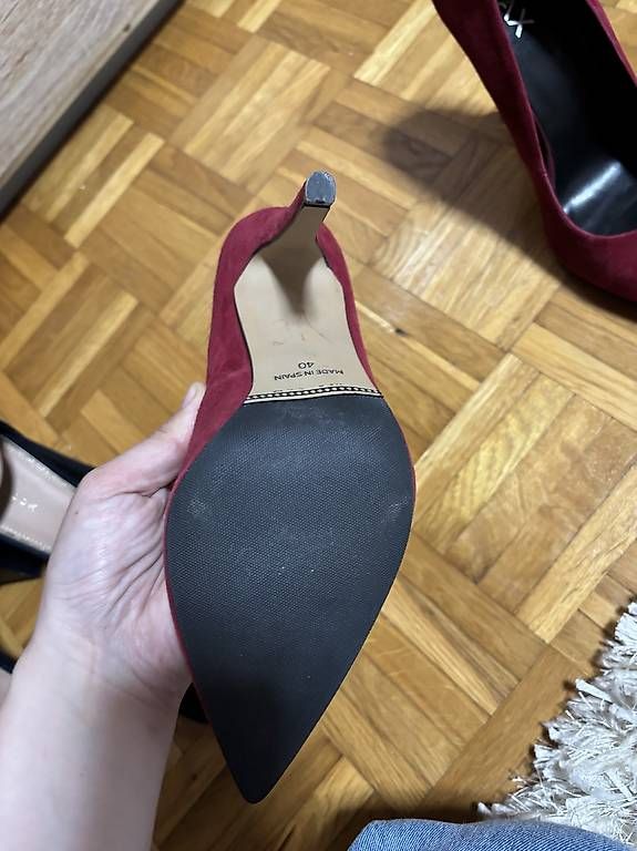 Chaussures femmes: Tacchi a spillo  – D'occasion à Maroggia par ila_bb5l 1