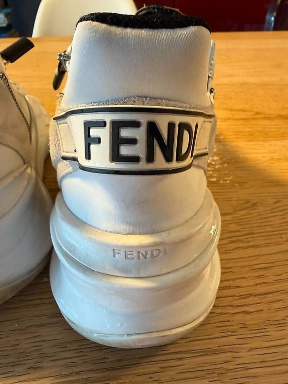 Scarpe da donna: Fendi Flow sneaker bianche, taglia 41 – Usato da Canobbio venduto da esa_2vds 3