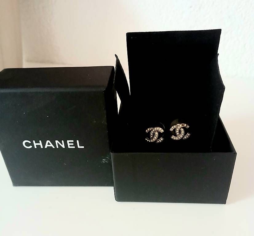 Chanel Ohrringe & -stecker: Chanel Ohrstecker – Gebraucht aus Hinwil von Sabirose9 1