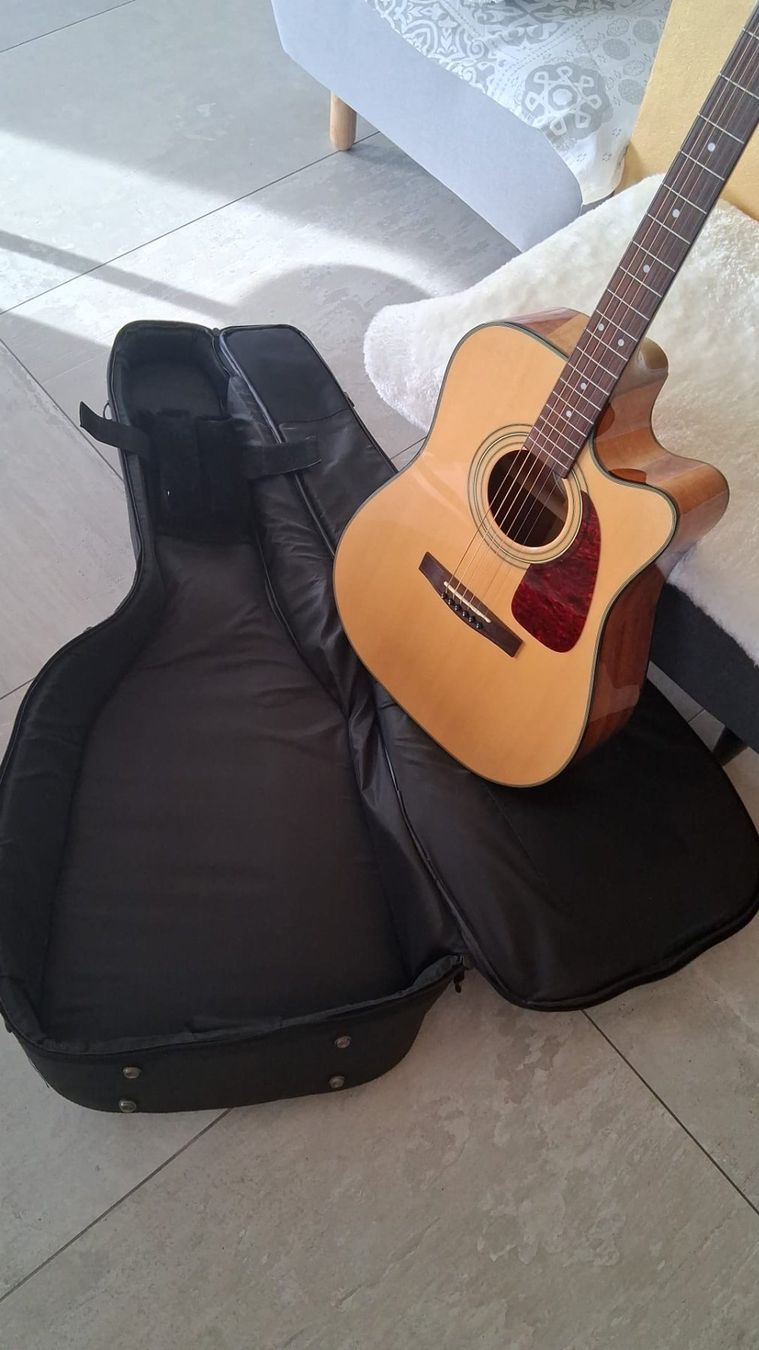 Strumenti musicali: Gitarre – Usato da Buchs AG venduto da sel_cbh9 1