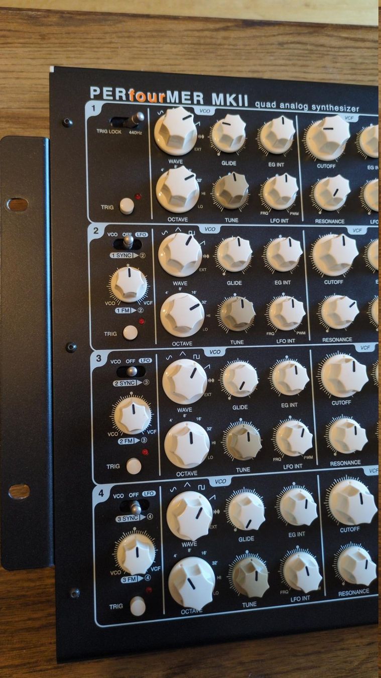 Vermona Instruments de musique: Vermona Perfourmer MKII – D'occasion à Vevey par OddEcho 1