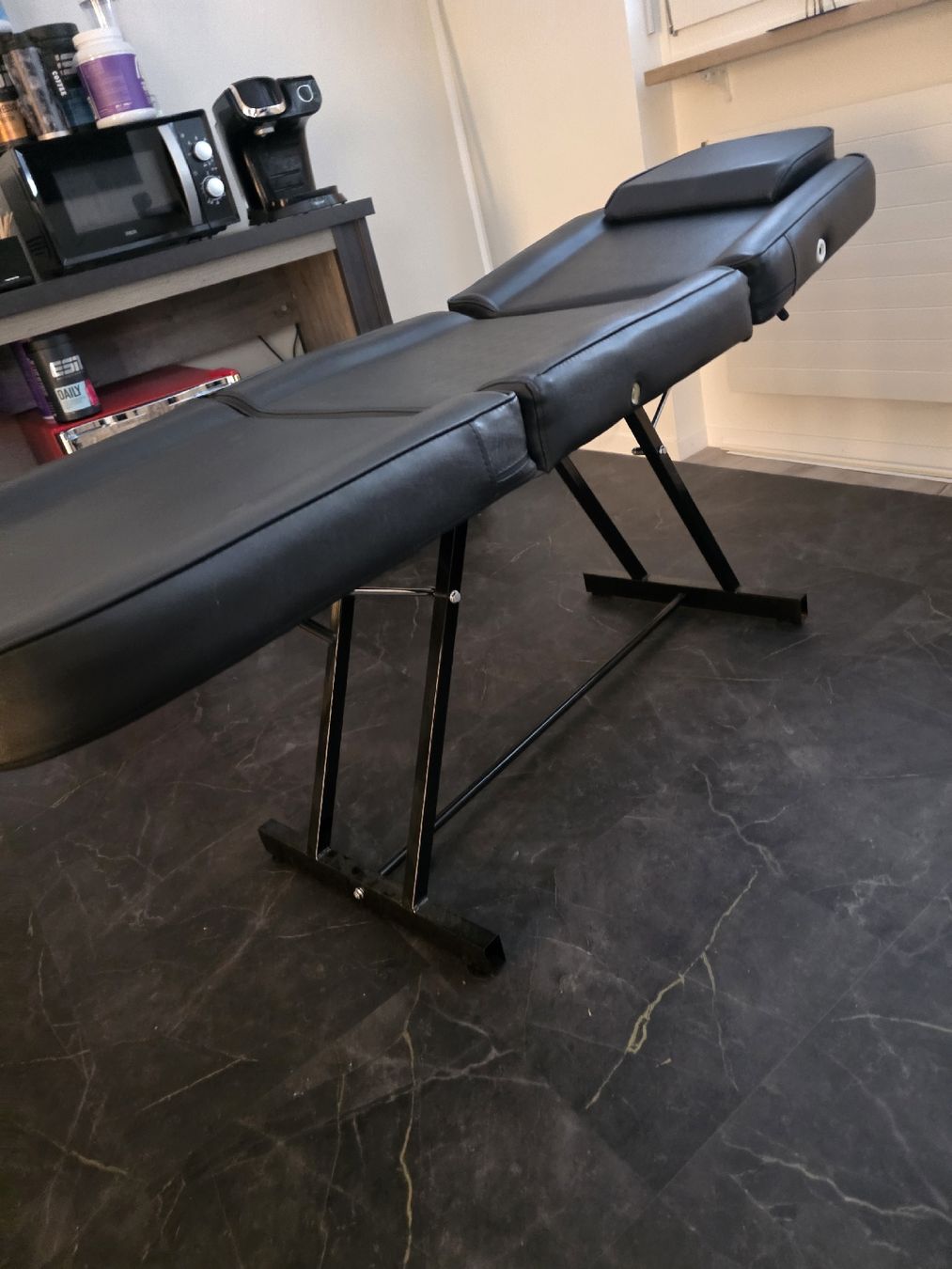 Lettini & sedie per cosmetici: Massageliege Neu – Nuovo (secondo la descrizione) da Dornach venduto da cam_ft6z 2
