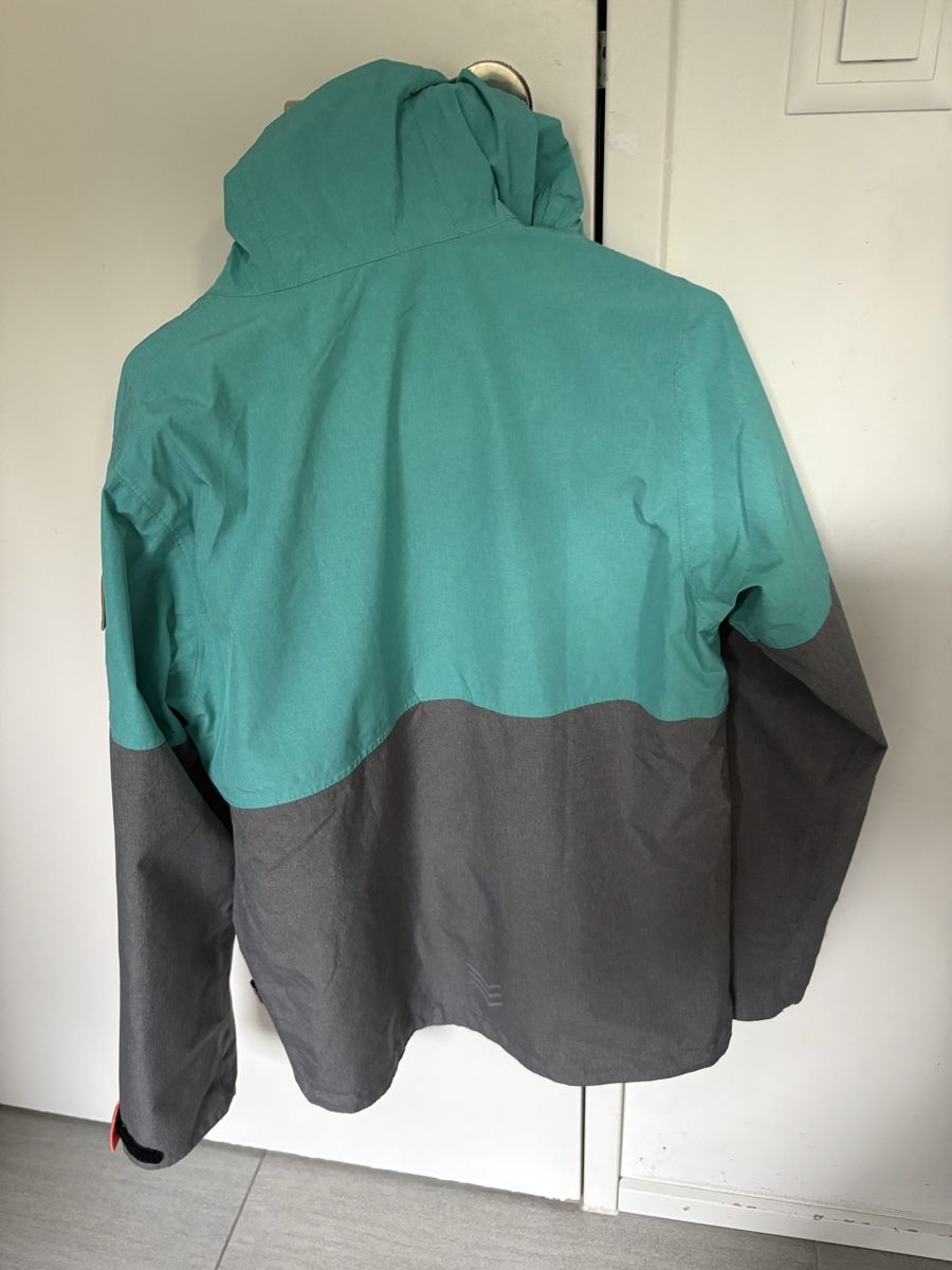 Rukka Vestes: Rukka Regenjacke, Grösse 128 – D'occasion à Horgen par Taravao 1