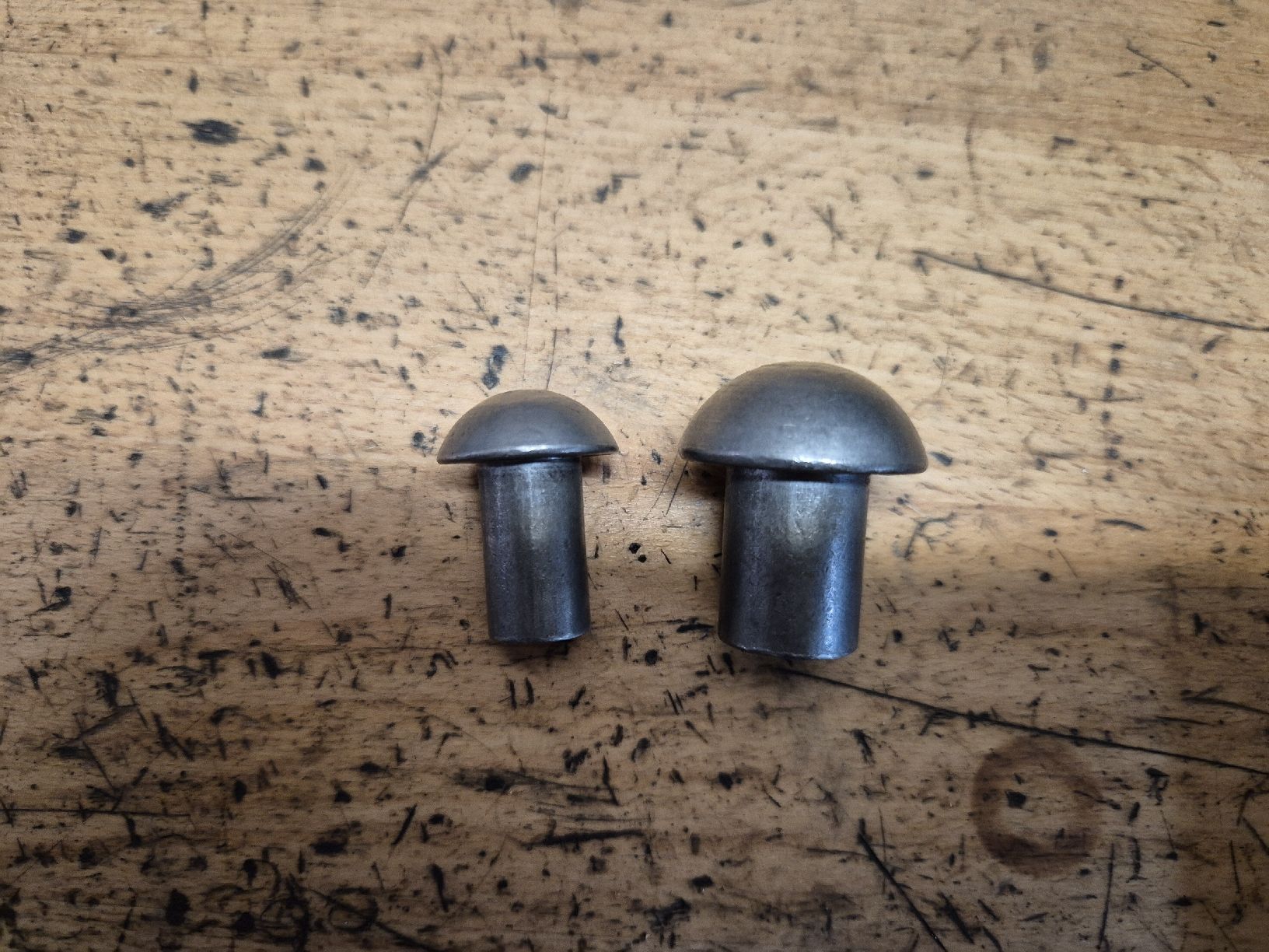 Eisenwaren: Rivets industriel en acier  – Neu (gemäss Beschreibung) aus Le Locle von CHEGUA 1