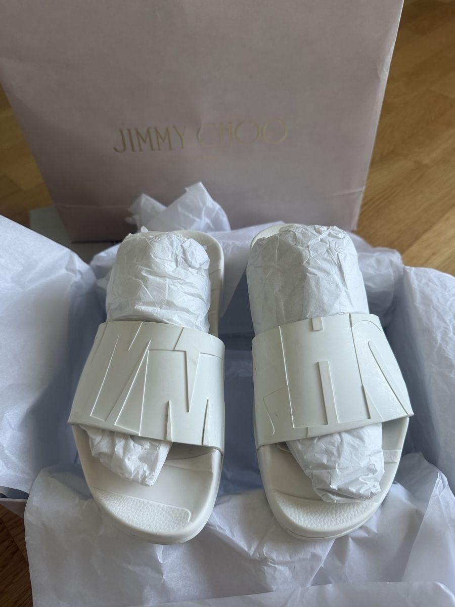 Jimmy Choo Scarpe da donna: Jimmy Choo Flip-Flops Gr.37 , weiss – Usato da Zumikon venduto da DamenFashionShop