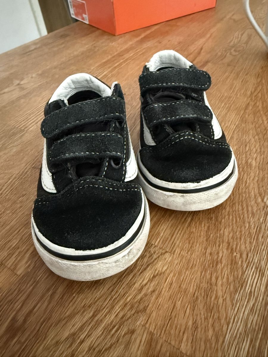 Chaussures hommes: Vans 22 e 23.5 – D'occasion à Airolo par lis_5xsl 1