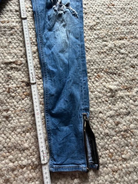 Jeans: Stylische Rag & Bone Jeans in Grösse 27 – Usato da Neerach venduto da romiping 2
