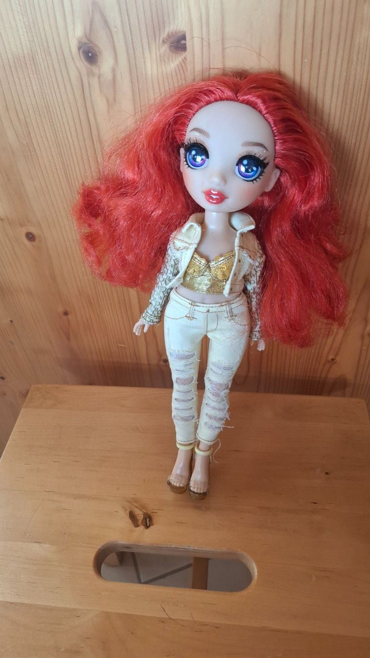 Poupées: Orginal Markenpuppe 28cn mit rotem Haar – D'occasion à Mogelsberg par Lavidapura