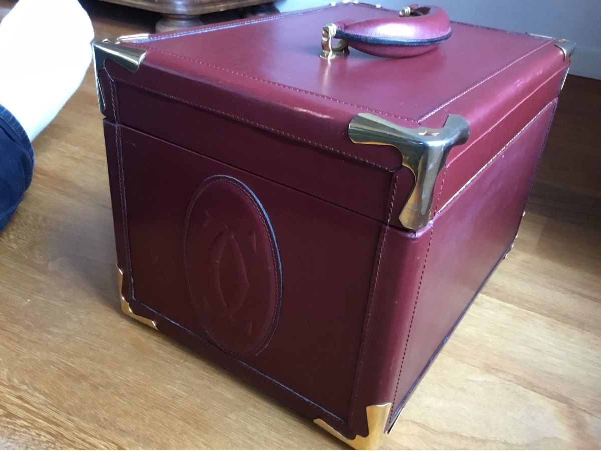 Custodie per cosmetici: Cartier, Beauty Case, Must de Cartier – Usato da La Corbaz venduto da jea_z7qj 1