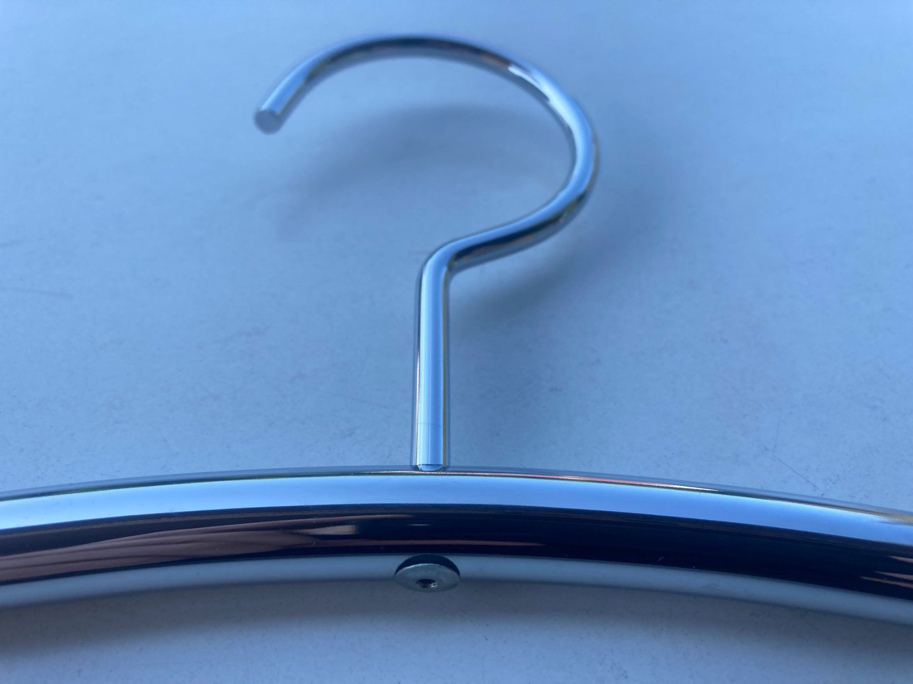 Kleiderbügel: KLEIDERBÜGEL CHROME DESIGNERSTÜCK VON CASCANDO – Neu (gemäss Beschreibung) aus Winterthur von dennisalexander 3