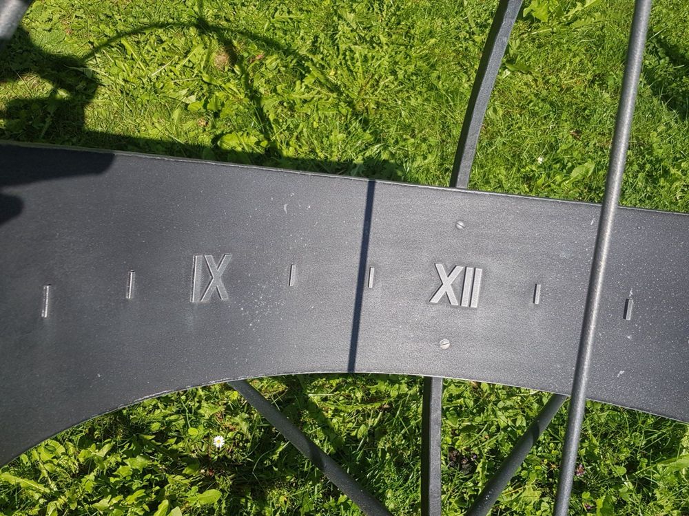 Grosse SONNENUHR für den Garten Kaufen auf Ricardo