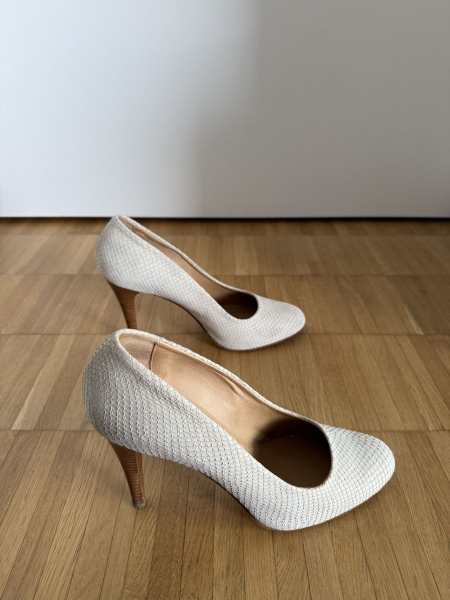 Navyboot Damenschuhe: Navyboot - Hell beige Pumps mit Struktur - 41 – Gebraucht aus Zug von tami12 5