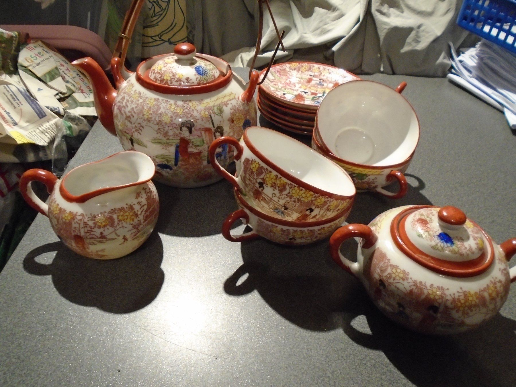 Geschirrsets: Teeservice Chinesisch, orange, farbige Bilder – Gebraucht aus Zürich von Motzkuh
