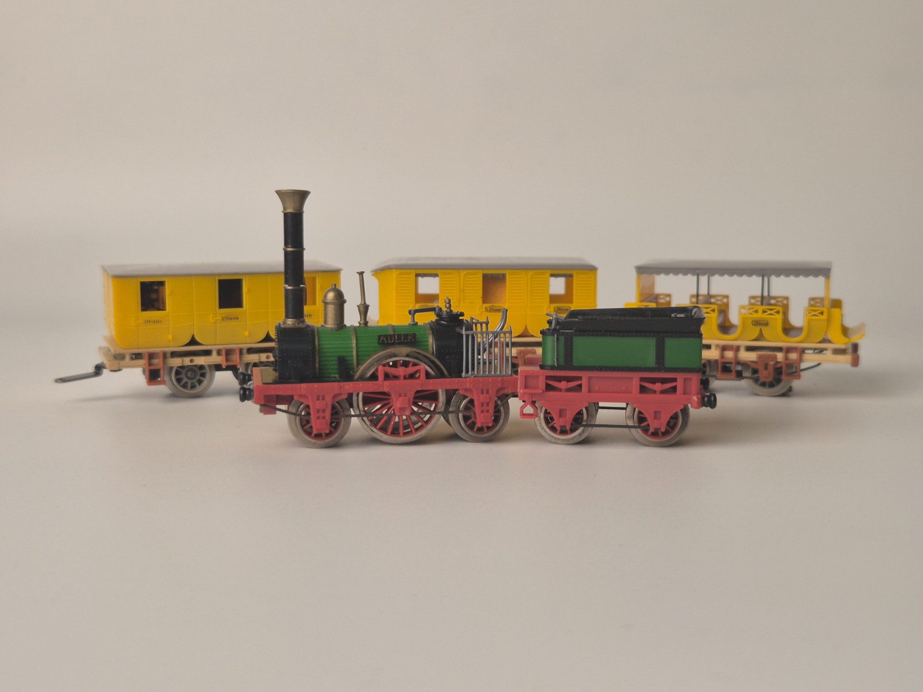Trix Modellini di ferrovie: Train miniature HO Trix Express 1530 dans sa boite – Usato da Bogis-Bossey venduto da VNT-GE.ch 2