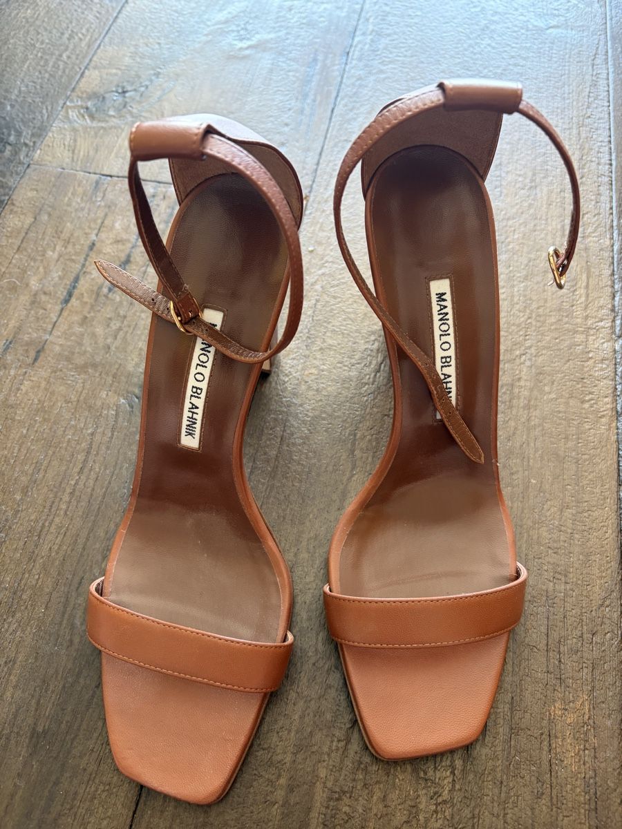 Manolo Blahnik Scarpe da donna: Neue Manolo Blahnik Ressata, Größe 40 – Nuovo (secondo la descrizione) da Pfaeffikon SZ venduto da ber_5zjw 3