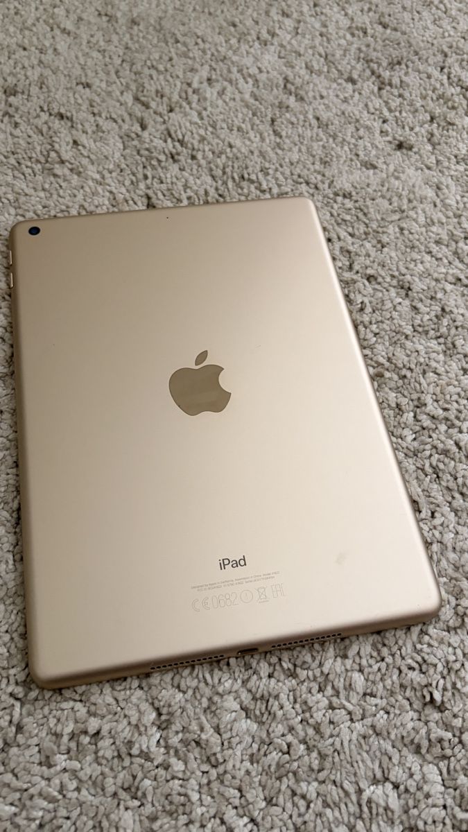 Apple Tablettes PC: Apple iPad – D'occasion à bonstetten par Morellee 2