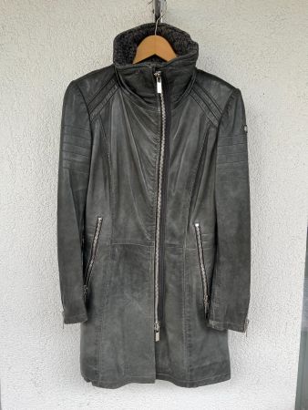 Damen Ledermantel grau mit Innenfutter gebraucht. Gr. 36