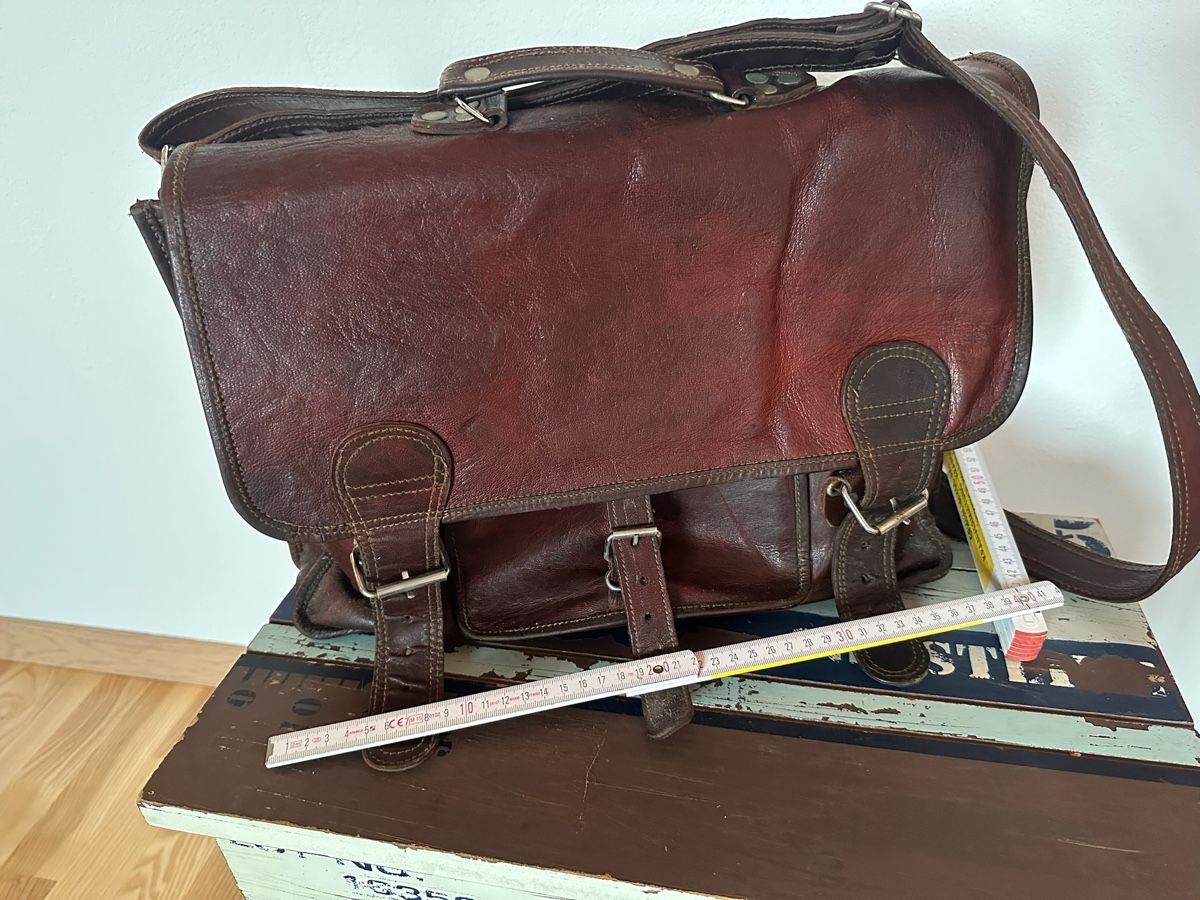 Sacs: Gusti Leder Tasche oder Laptoptasche – D'occasion à Bärau par JeJeG