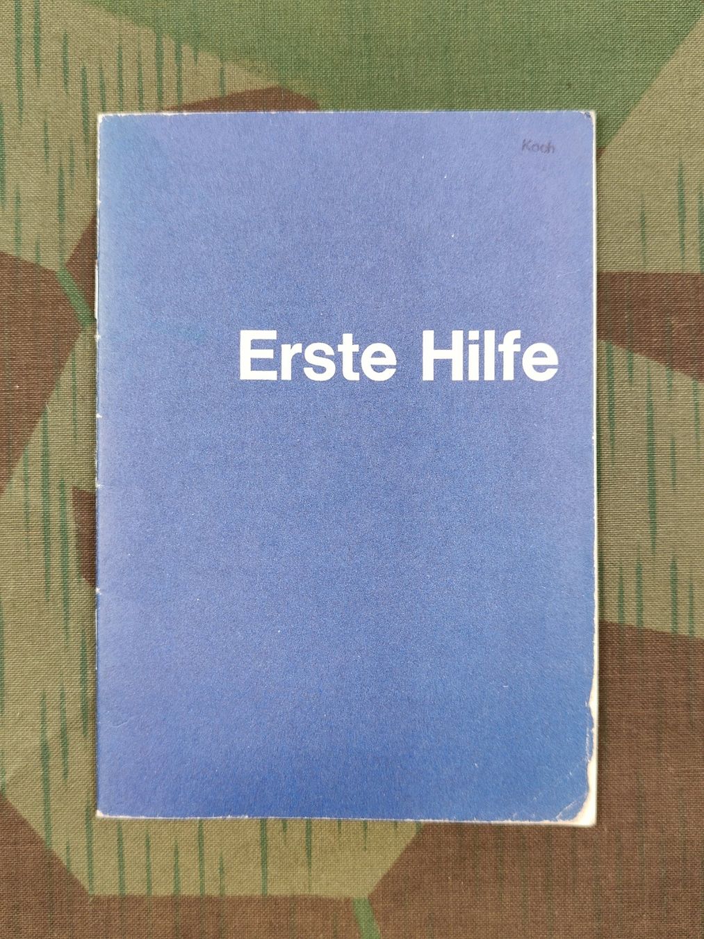 Schweizer Armee Uniformen: Reglement Erste Hilfe – Gebraucht aus Bauma von SwissMilitaria