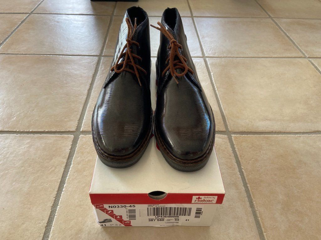 Rieker Scarpe da donna: Neue Rieker Stiefeletten Grösse 41 – Nuovo (secondo la descrizione) da Beatenberg venduto da nonnkari