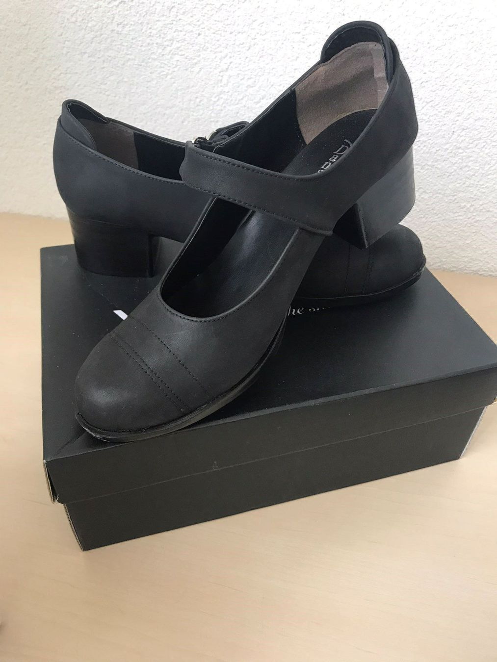Scarpe da donna: Schwarze Damenschuhe mit Absatz – Nuovo e nell'imballaggio originale da Glattpark-Opfikon venduto da Anahita-R 1