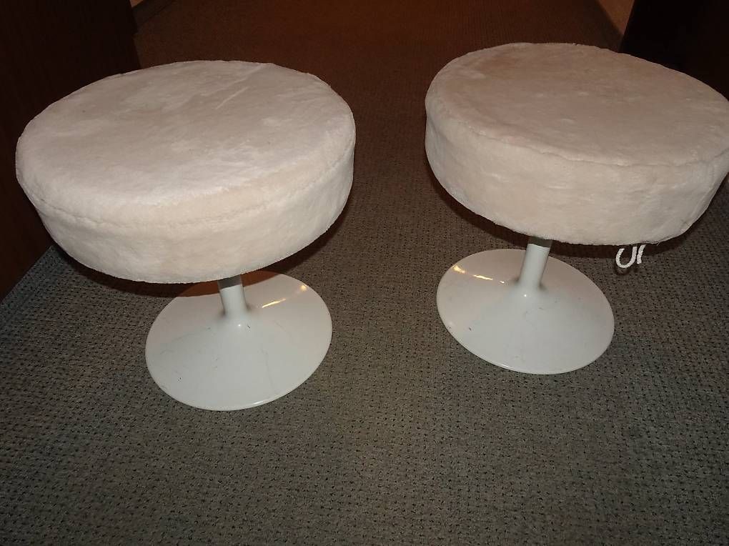 Sgabelli: Retro Stuhl Hocker sitz – Usato da Eschen venduto da f-jag-f 1