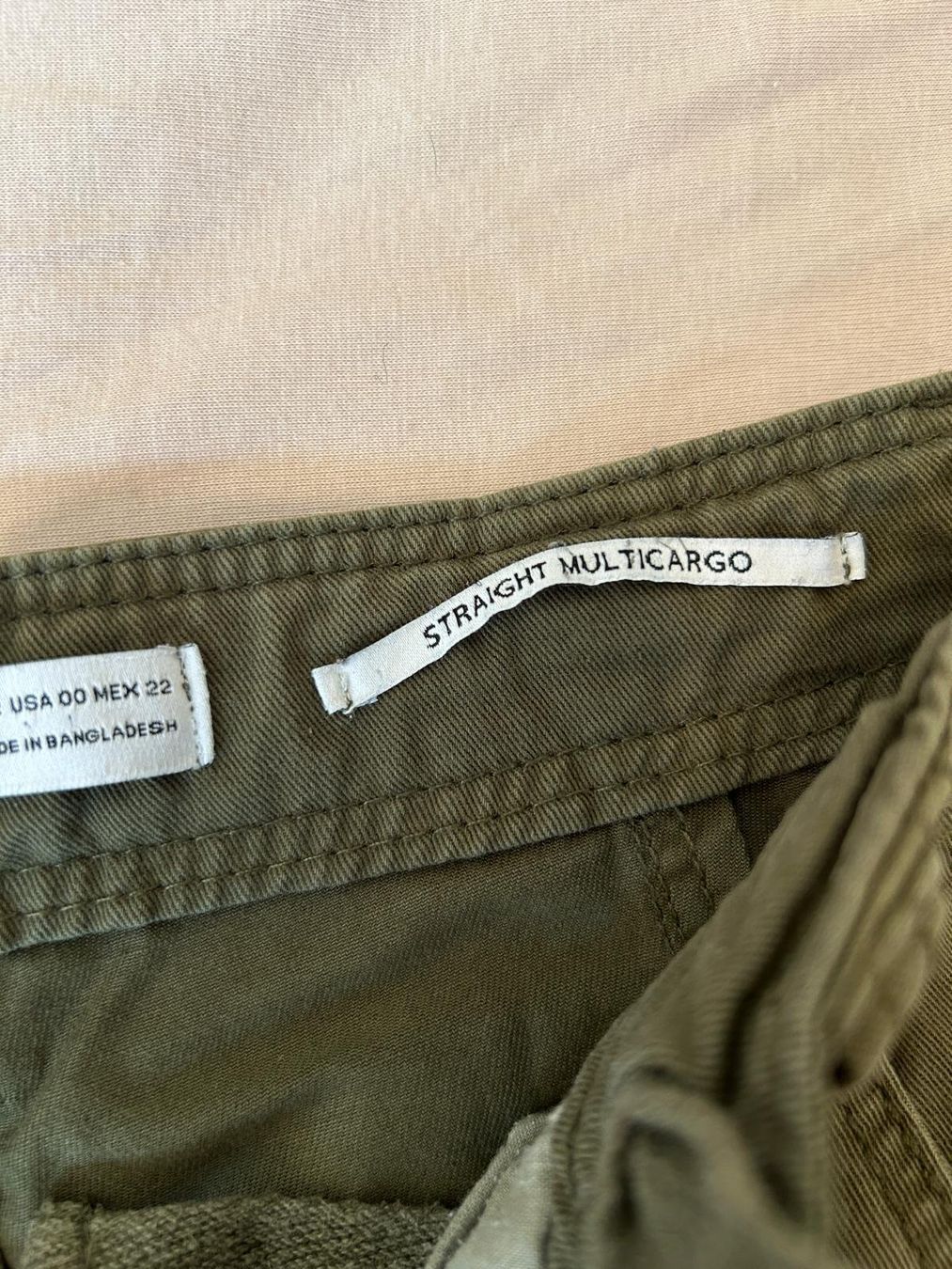 Bershka Hosen: Berschka Straight multcargo Hosen 32 – Gebraucht aus Dübendorf von kol_c2ry 2