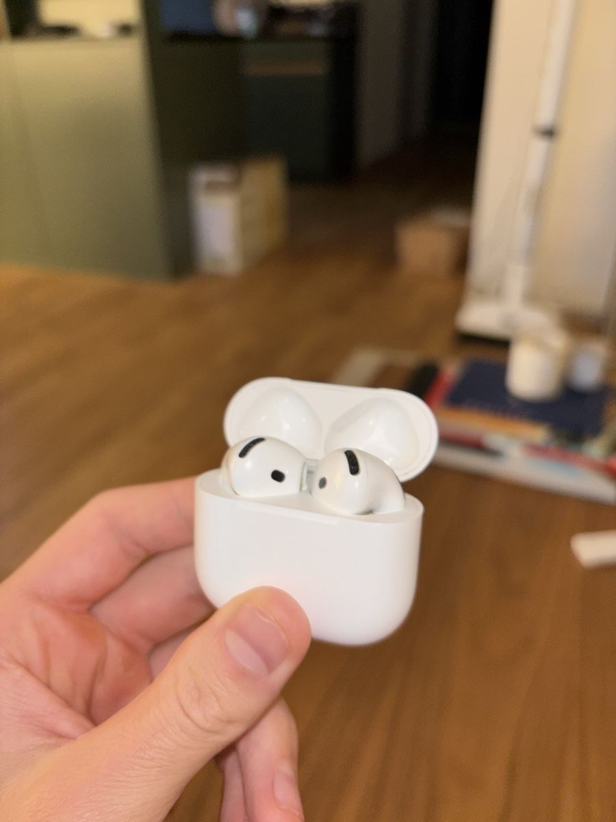 Apple Kopfhörer: Apple Air Pods (4th Generation) – Gebraucht aus Rüschlikon von nic_syb8 2