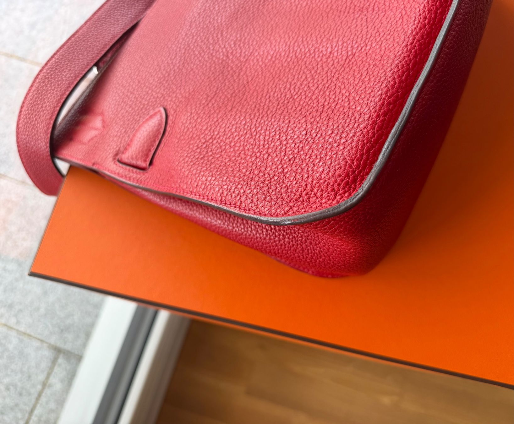 Hermès Sacs: Hermes Jypsiere 31 in Clémence Leder – D'occasion à Bäch SZ par Umniza15 6