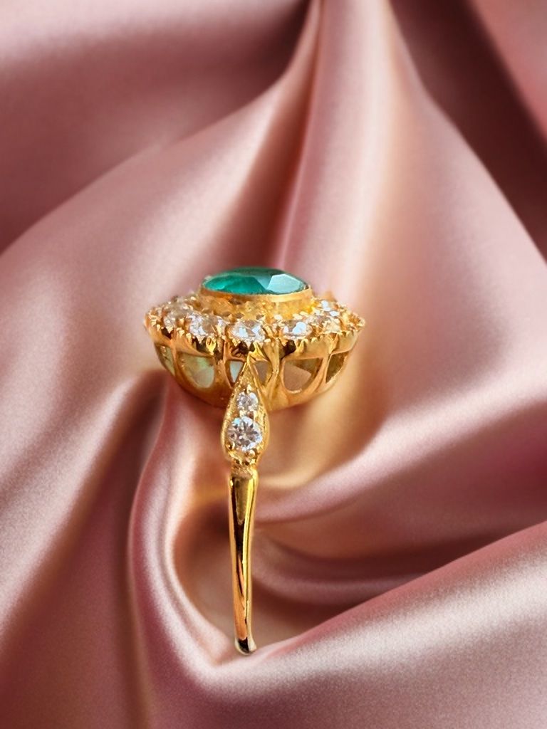 Anelli: Bague émeraude et moissanites – Nuovo e nell'imballaggio originale da St-Maurice venduto da Sandrinette123 3