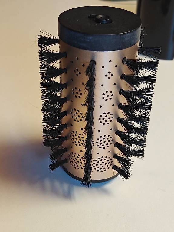 Duftöldiffusoren: Diffusor und Rundbürste für Babyliss – Gebraucht aus Emmenbrücke von Blacky0