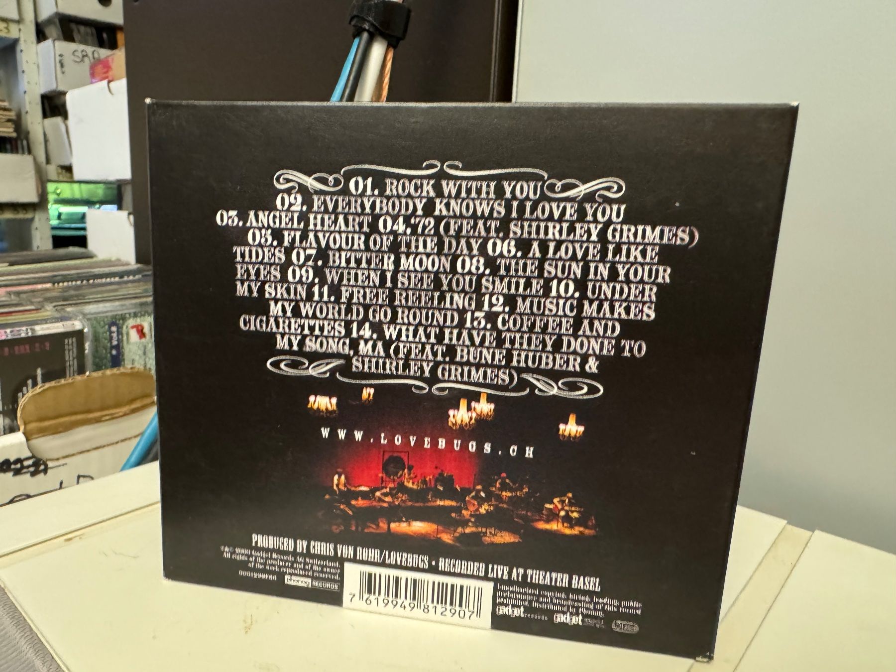 CD: Lovebugs - Naked - HA11I – Nuovo (secondo la descrizione) da Küsnacht ZH venduto da swisssales.net 1