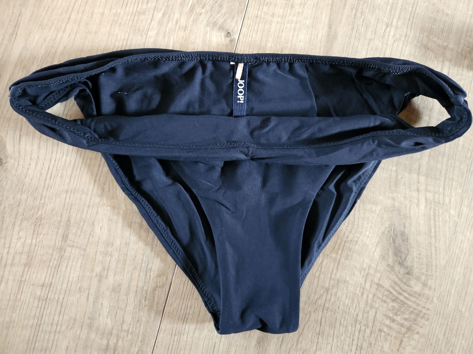 Costumi da bagno & Bikini: 2 Bikini-Unterteile Gr. S – Nuovo (secondo la descrizione) da Rhäzüns venduto da inf_rcj7 2