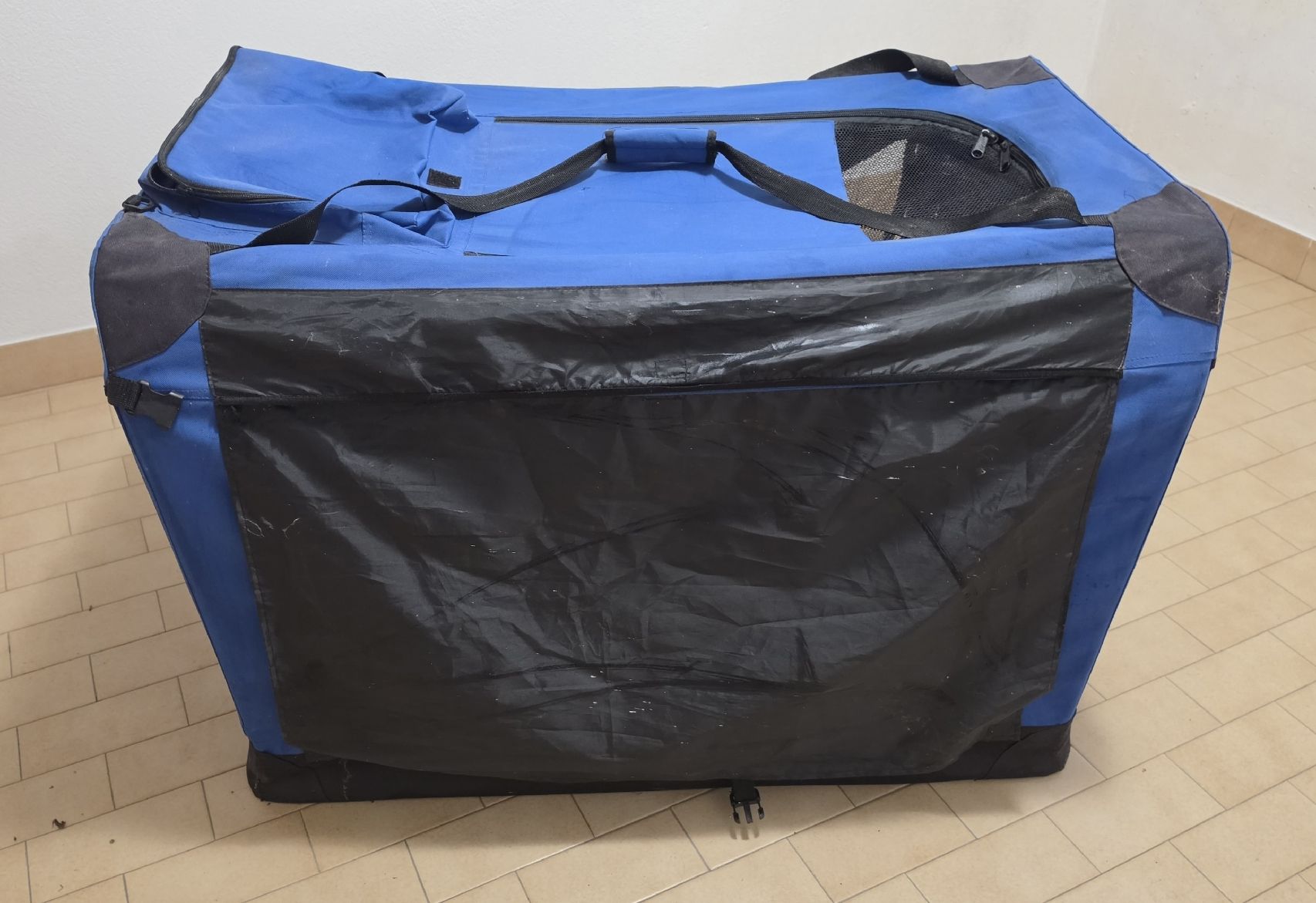 Gabbie, trasporto & Sicurezza: caisse de transport pour Chien. – Usato da Bevaix venduto da Nounoursch