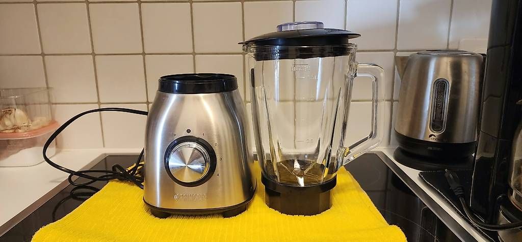 Elettrodomestici da cucina: frullatore Princess (1000 W) – Usato da Bellinzona venduto da and_n225 1