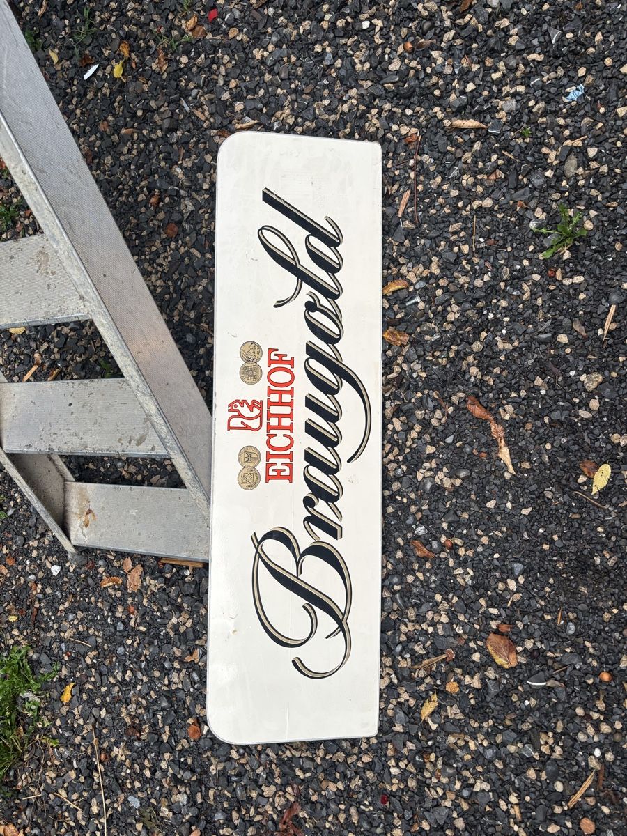 Eichhof Schilder: Braugold Eichhof Reklameschild Metall 52 – Gebraucht aus Sempach von and_gz7z