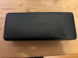Sonnenbrille Givenchy Paris schwarz mit Etui gebraucht