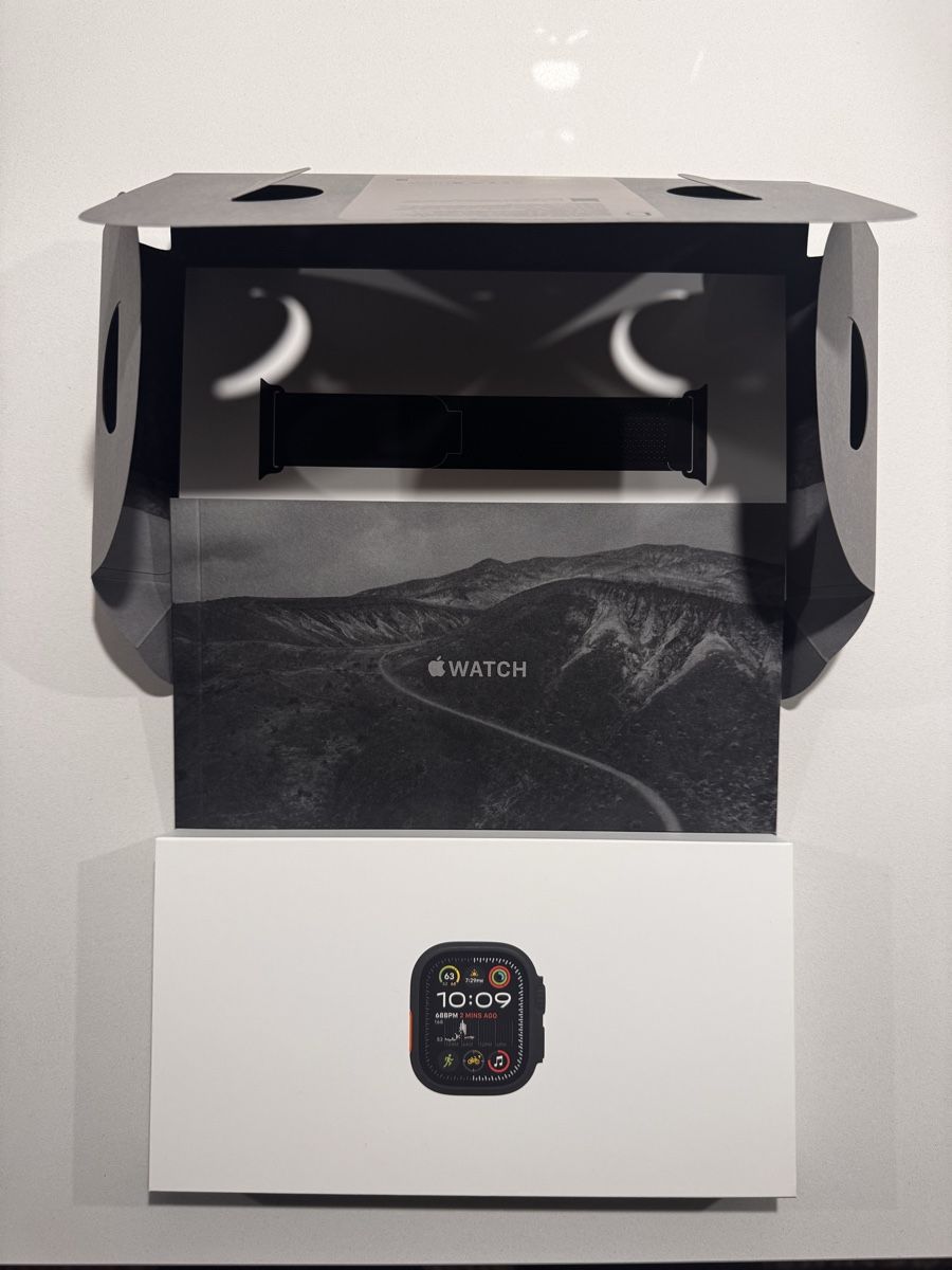 Apple Smartwatch: Apple Watch ULTRA 2 – Nuovo (secondo la descrizione) da Zürich venduto da gen_tl7f 9