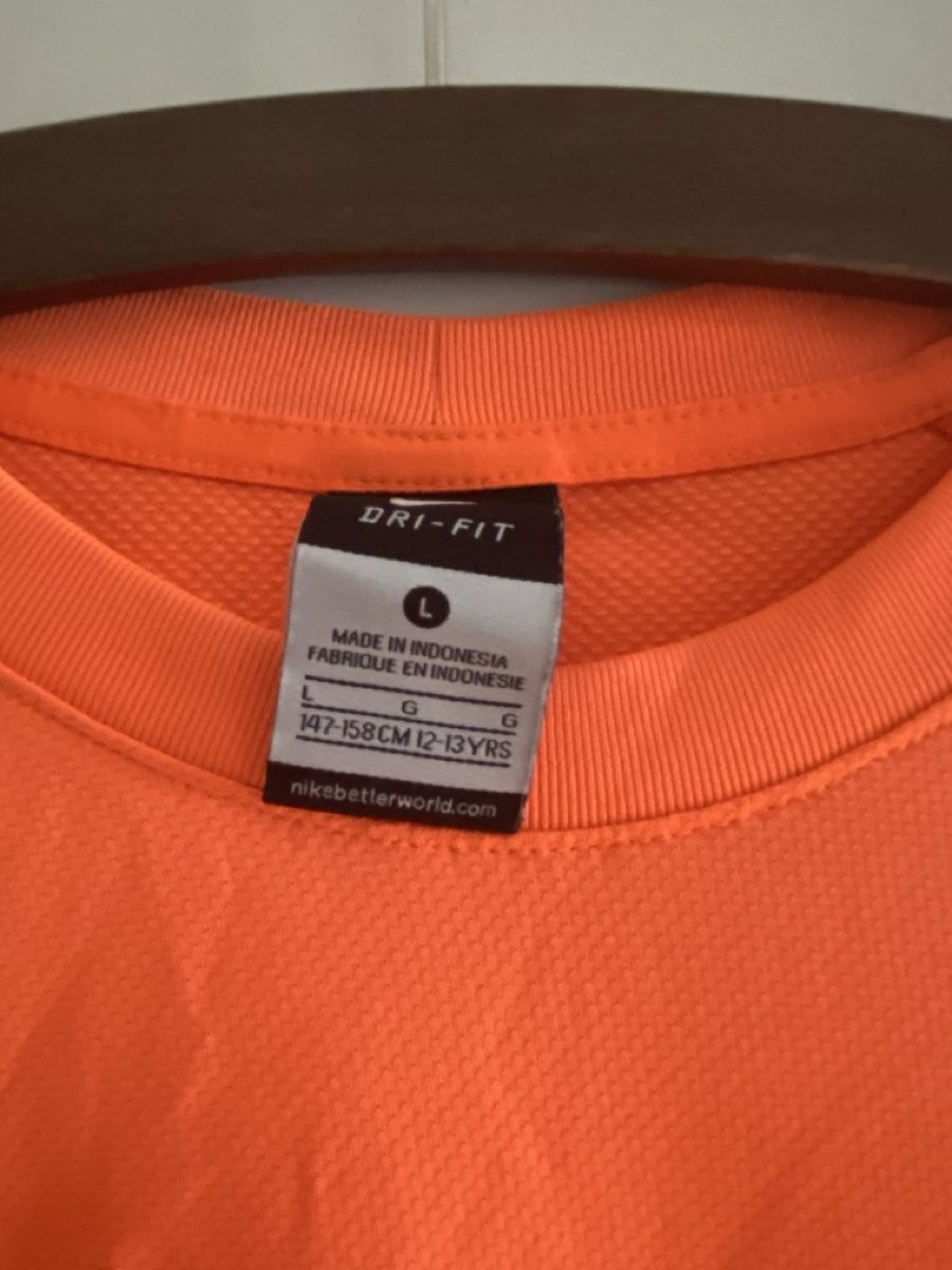 Nike Canottiere & Pantaloni: Nike Longsleeve T-Shirt – Usato da Zürich venduto da QU09684 2