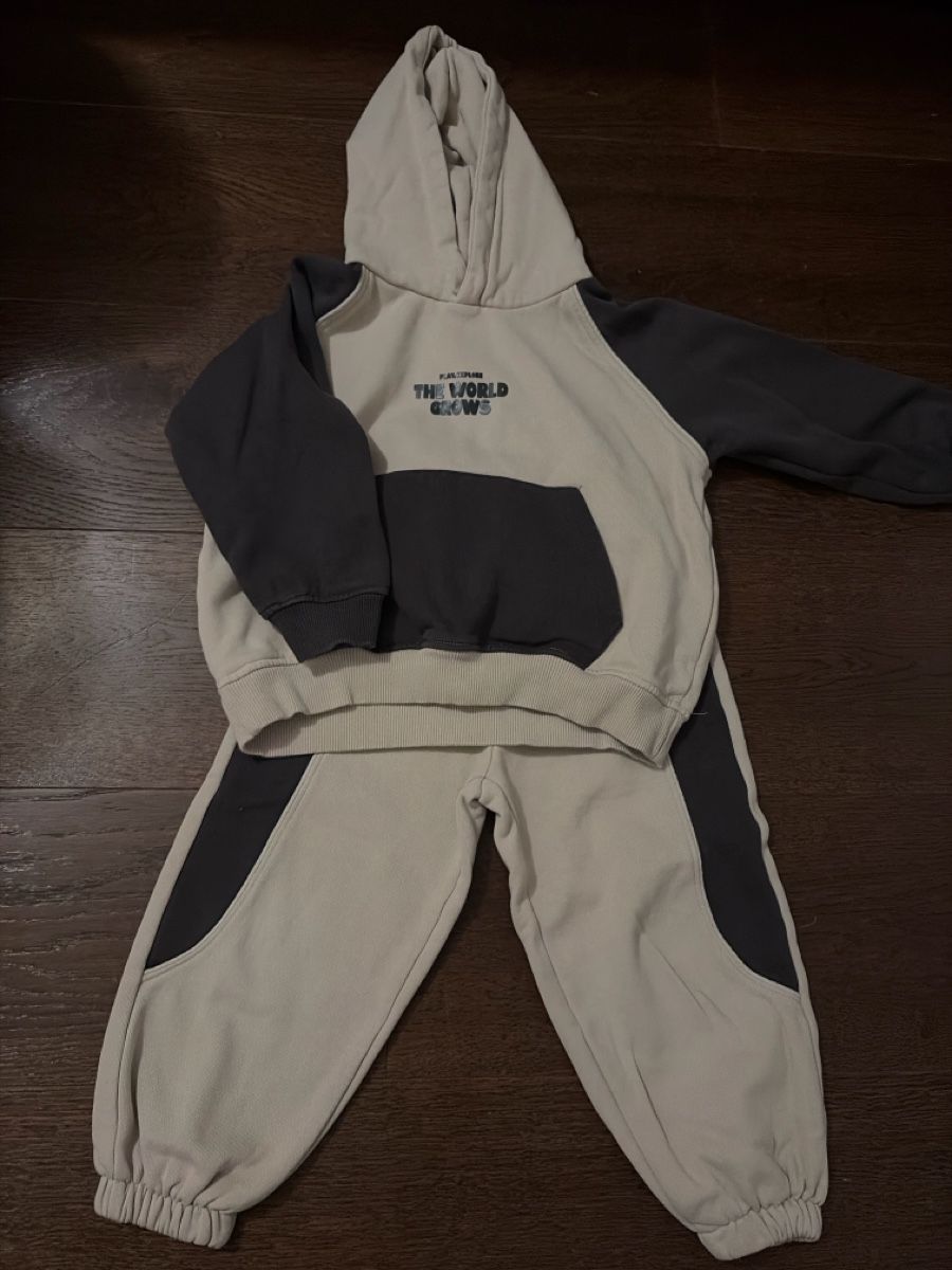 Zara Tute: Zara Trainingsanzug Grösse 110 – Nuovo (secondo la descrizione) da Birrhard venduto da Bjonda10