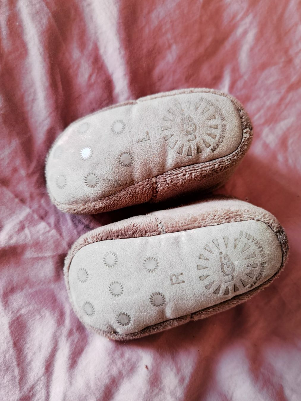 Herrenschuhe: Uggs Babyschuhe Gr. 21 – Gebraucht aus Grüningen von adaja 1